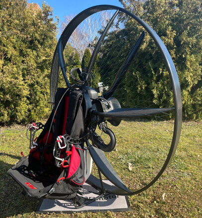 SCOUT Carbon demo paramotor Savage, harness size : M/L (62,9 hours)