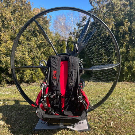 SCOUT Carbon demo paramotor Savage, harness size : M/L (62,9 hours)
