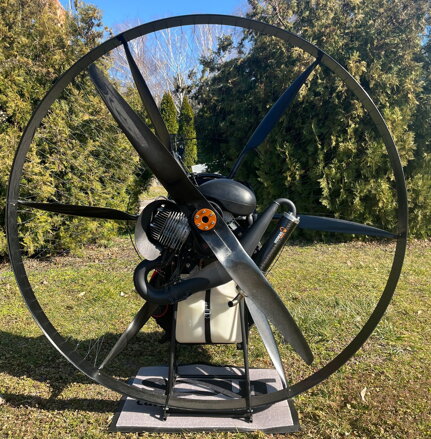 SCOUT Carbon demo paramotor Savage, harness size : M/L (62,9 hours)