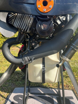 SCOUT Carbon demo paramotor Savage, harness size : M/L (62,9 hours)